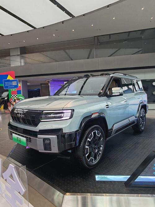 深圳44比亚迪方程豹硬派越野的爆款，英菲尼迪35周年与你共成长